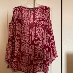 NY & Co. Cold Shoulder Top